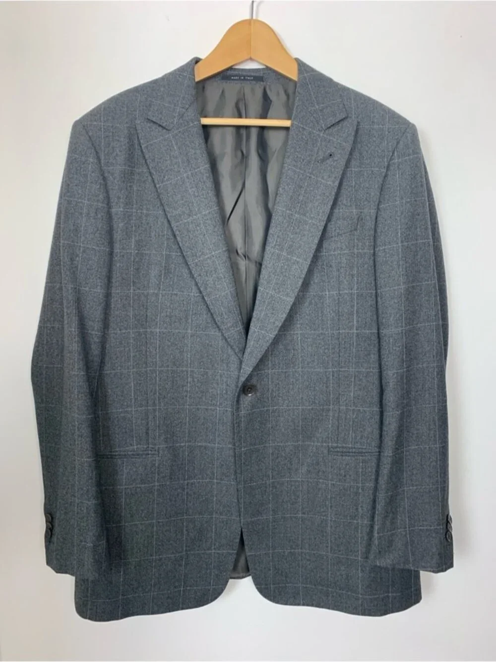 Armani Collezioni armani collezione